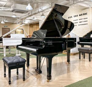 Piano Yamaha C5E