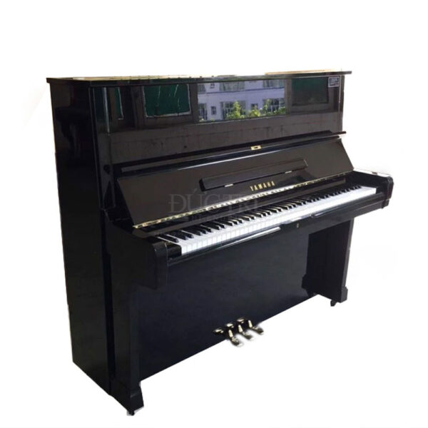 Yamaha U2H