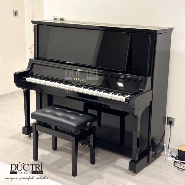 Yamaha YUS5 được trưng bày tại Showroom của Piano Đức Trí