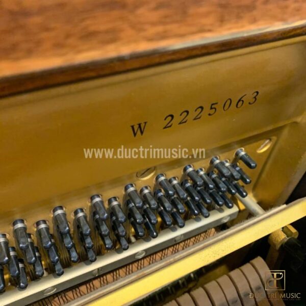 Đàn Piano Yamaha W102