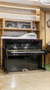 Đàn Piano Yamaha U1J PE giá tốt