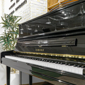 Phím Đàn Piano Yamaha U1J PE
