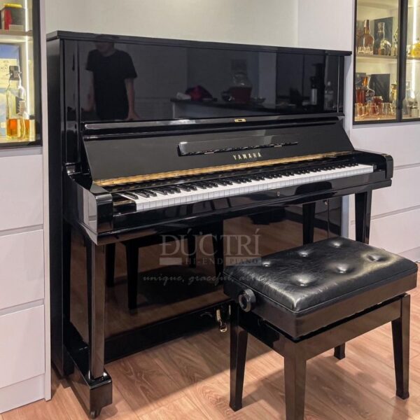 Góc nghiêng đàn Yamaha U3E