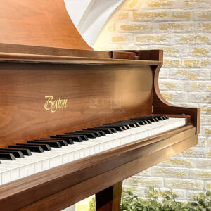 Đàn piano Boston GP-178 màu gỗ