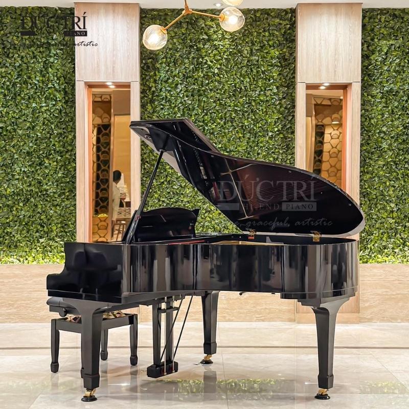 Yamaha G3B 29 Góc bên cạnh đàn Yamaha G3B