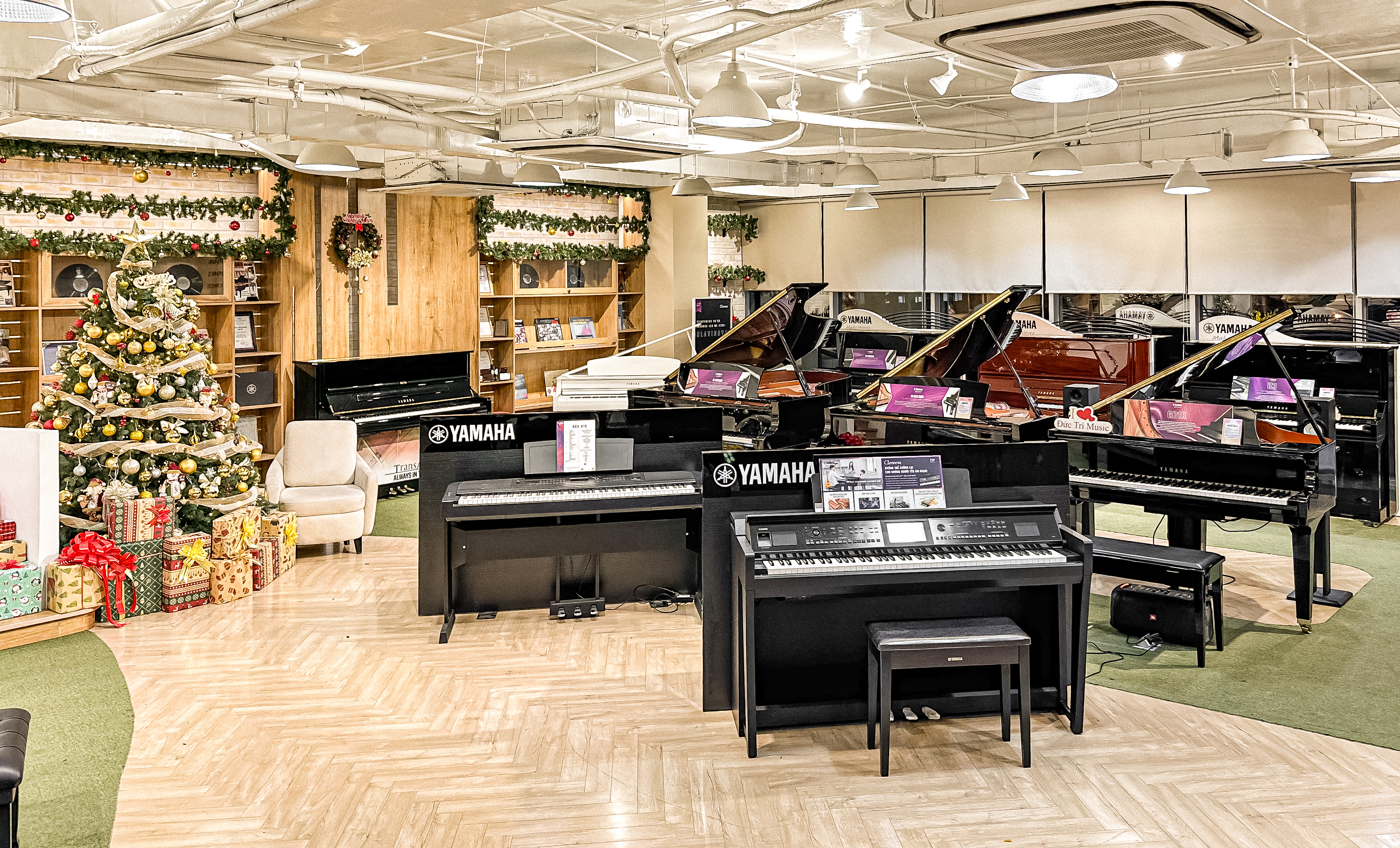 Yamaha DUP10 3 Showroom đẹp - đàn piano chất lượng - giá tốt