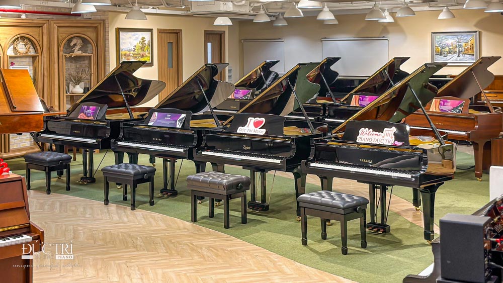 Yamaha M2H Vintage 1 showroom đàn piano yamaha đức trí music