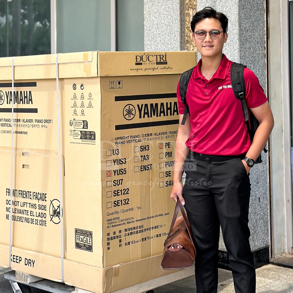 Yamaha YUS5 New 2024 | Sala Quận 2 5 Kỹ thuật viên bàn giao đàn Piano Yamaha YUS5