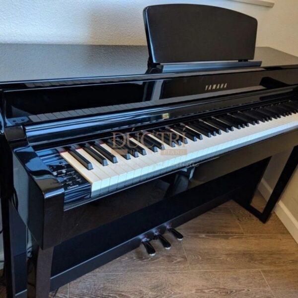 Hình ảnh góc nghiêng Đàn Piano Yamaha YDP-165