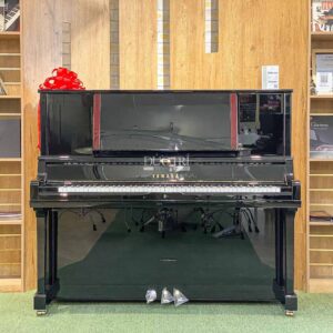 Đàn Piano Yamaha YUS5 PE màu đen bóng, thiết kế sang trọng