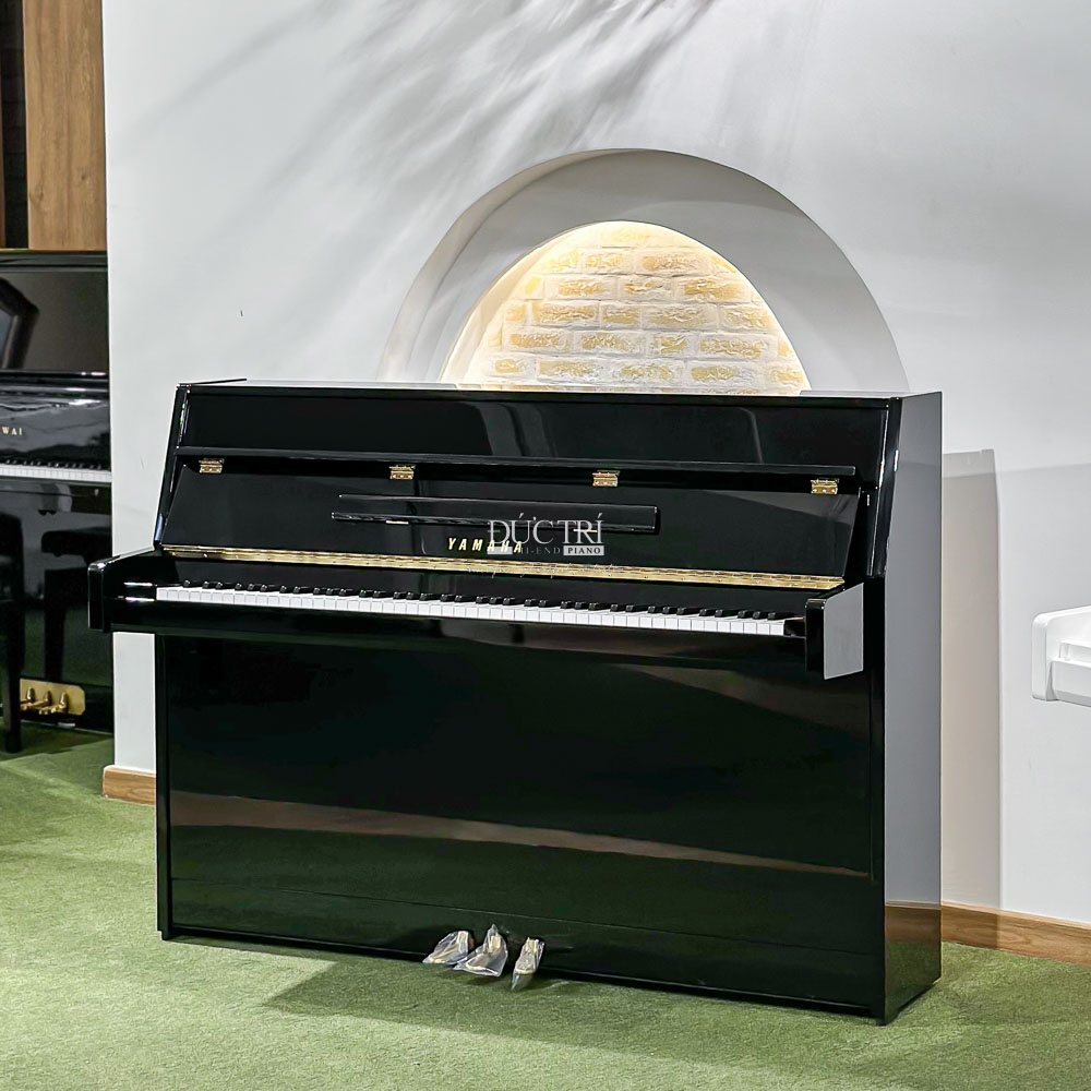Top 10 đàn piano nhỏ gọn, tiện lợi nhất hiện nay 9  Đàn Piano Yamaha JU109 tại Piano Đức Trí
