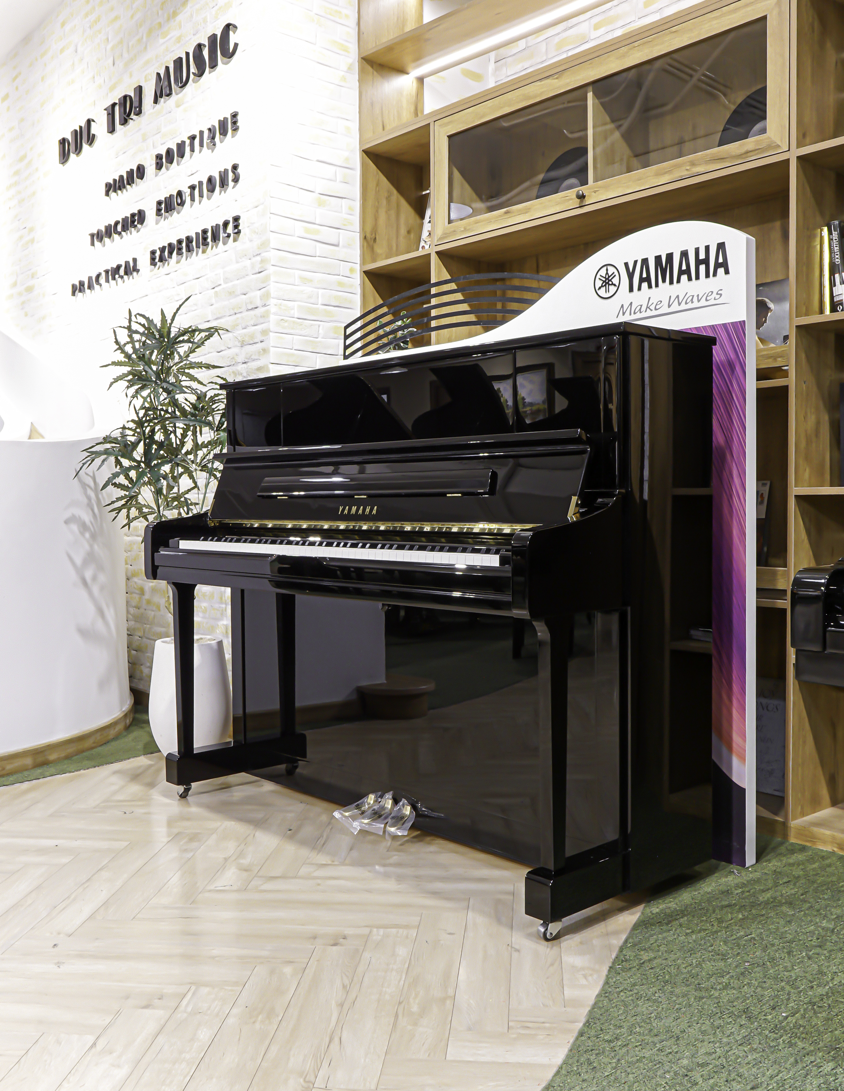 Blüthner S146 16 Đàn Piano Yamaha U1J tại Piano Đức Trí