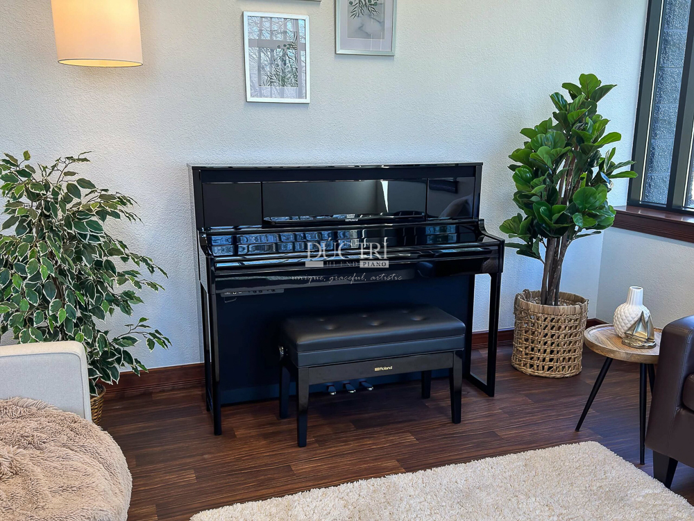 Yamaha C3X New 7 Yamaha CLP745 là sản phẩm của dòng Digital Piano của Yamaha