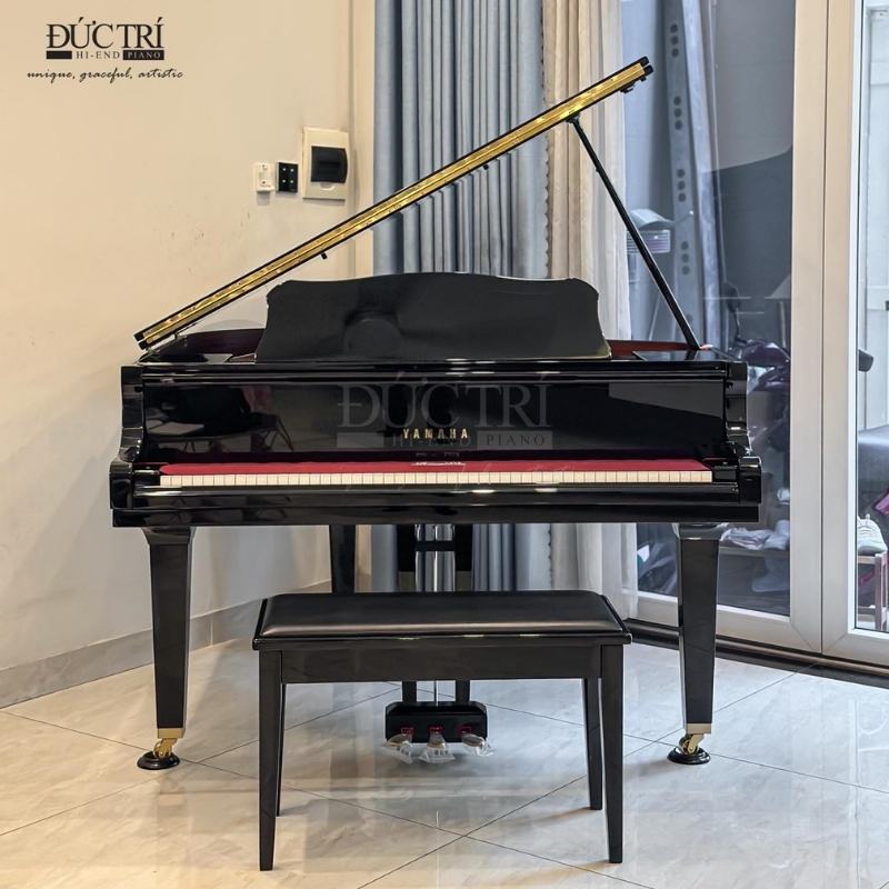 Yamaha CFX 17 Yamaha CFX được trưng bày tại Showroom của Piano Đức Trí