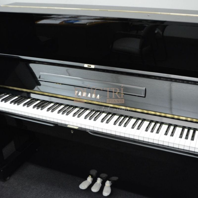 Yamaha HQ300SXG 5 Góc nghiêng Đàn Piano Yamaha HQ300SXG