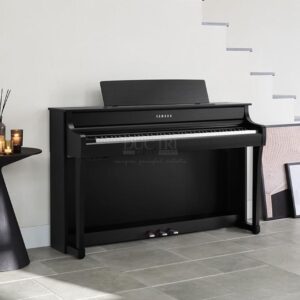 Yamaha CLP-875 B