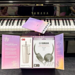 Yamaha U1J 12 Phần quà cho khách hàng khi mua đàn Piano Yamaha YUS5 tại Piano Đức Trí