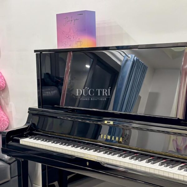 Yamaha YUS5 cùng phần quà của Piano Đức Trí