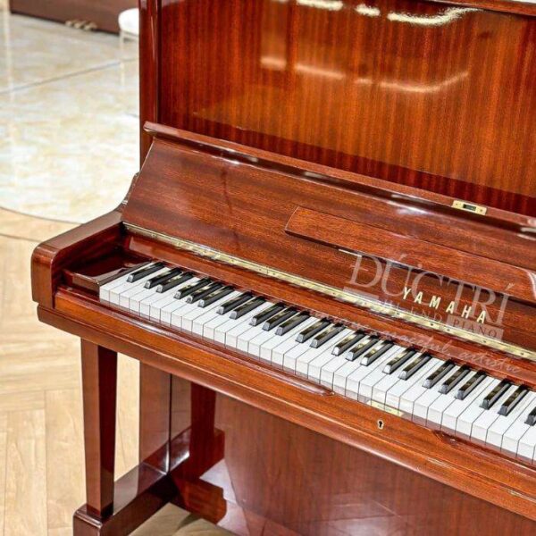Bàn phím đàn piano Yamaha U3H màu gỗ