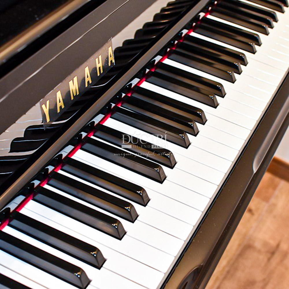 Yamaha UX100 18 Bàn phím Yamaha UX100