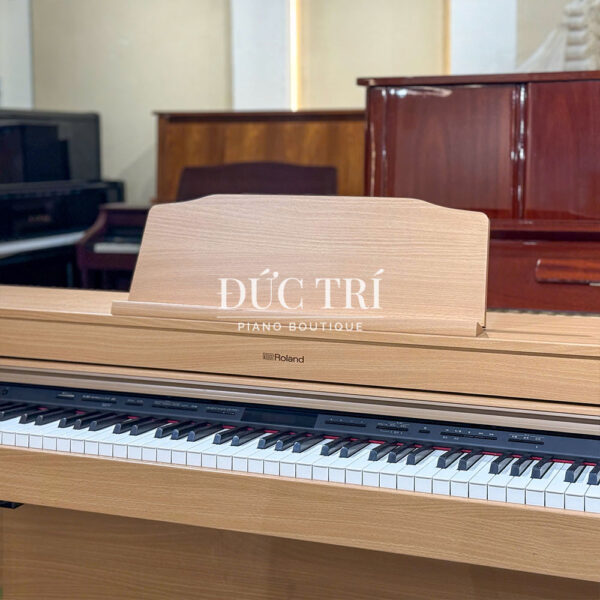 Cận cảnh phím đàn Piano Điện