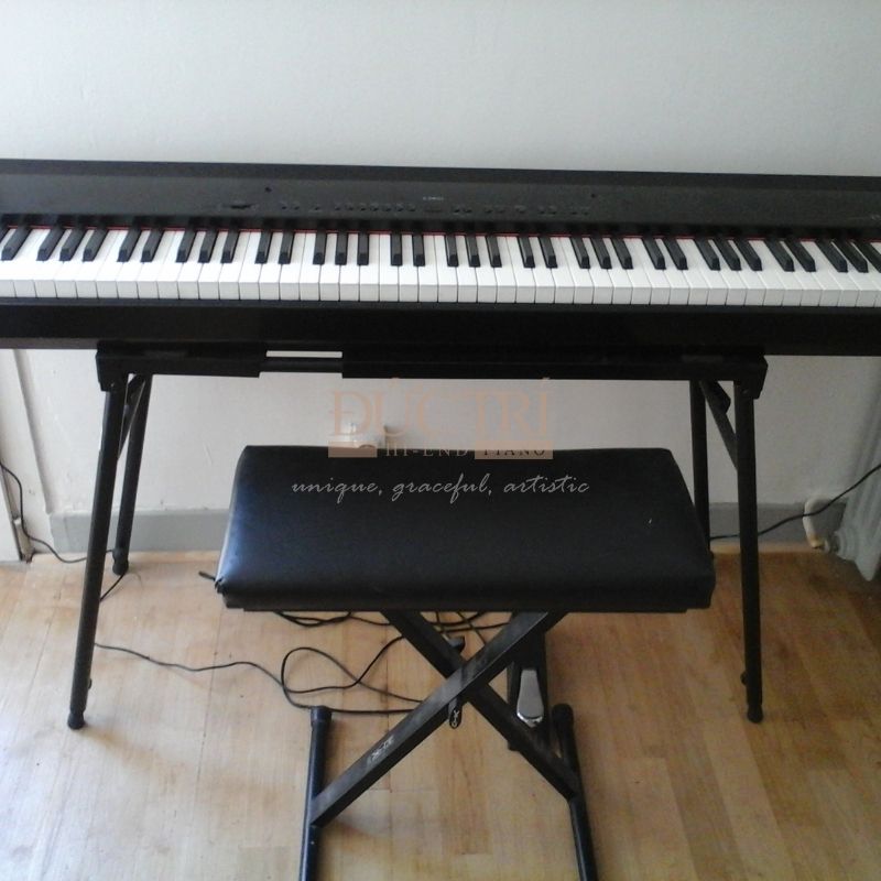 Yamaha P-300 5 Hình ảnh mặt sau Đàn Piano Điện Yamaha P-300