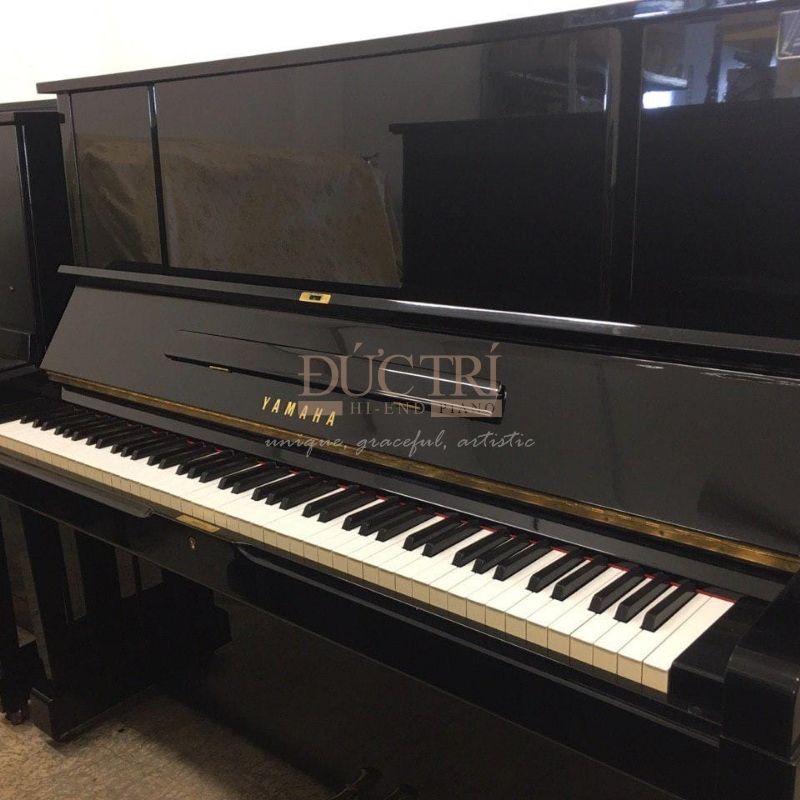 Yamaha U3G 10 Hình ảnh trực diện của Đàn Piano Yamaha U3G