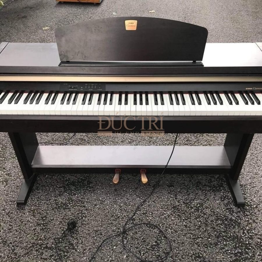 Yamaha CLP-825 3 Hình ảnh bàn phím Đàn Piano Yamaha CLP-825