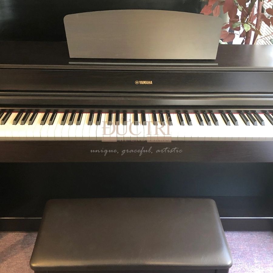 Yamaha CLP-835 4 Hình ảnh của đàn Piano Yamaha CLP-835