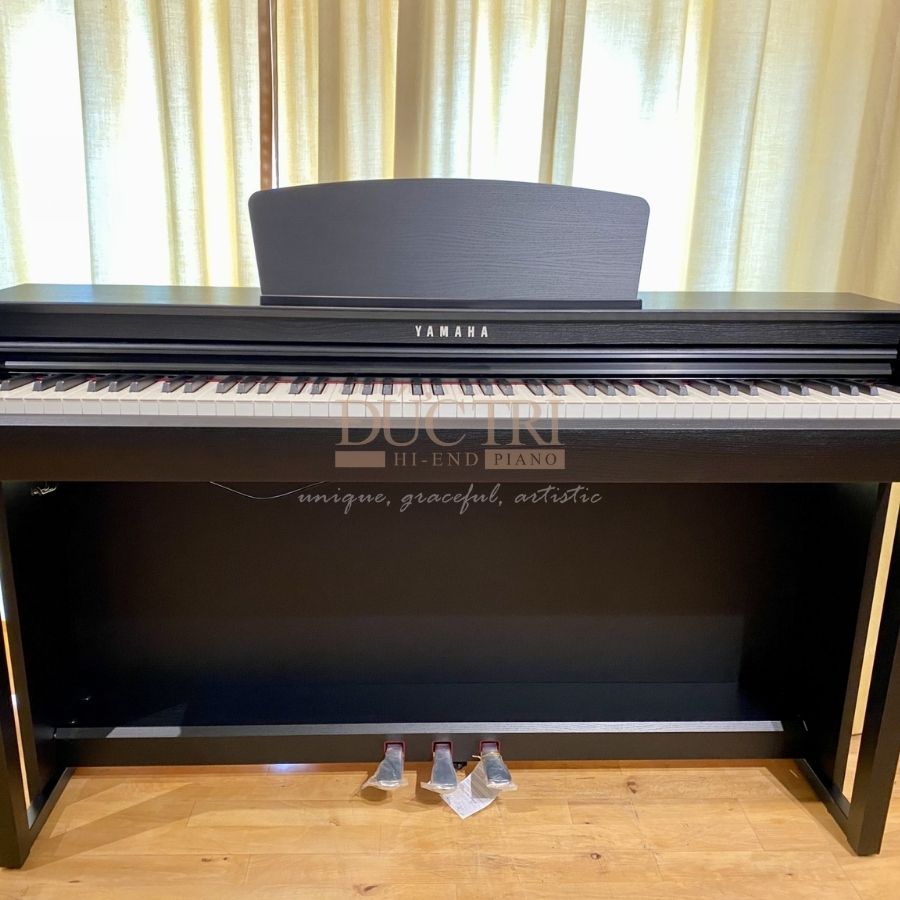 Yamaha CLP-825 2 Hình ảnh đàn Piano Yamaha CLP-825