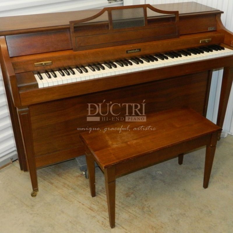 Yamaha SX100R 4 Hình ảnh mặt sau Đàn Piano Cơ Yamaha SX100R Upright