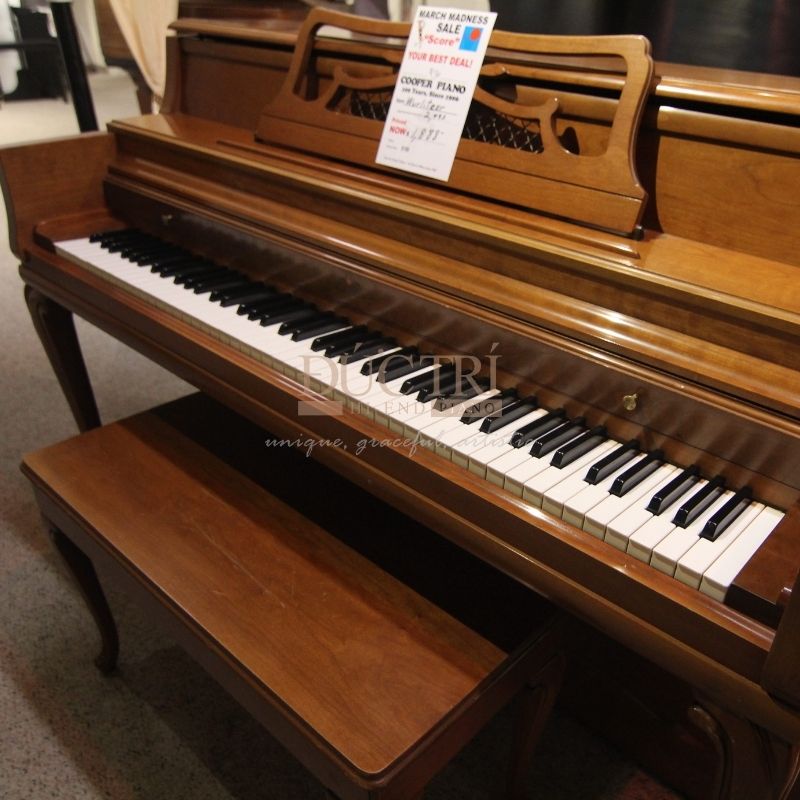 Yamaha SX100R 3 Hình ảnh trực diện của Đàn Piano Cơ Yamaha SX100R Upright