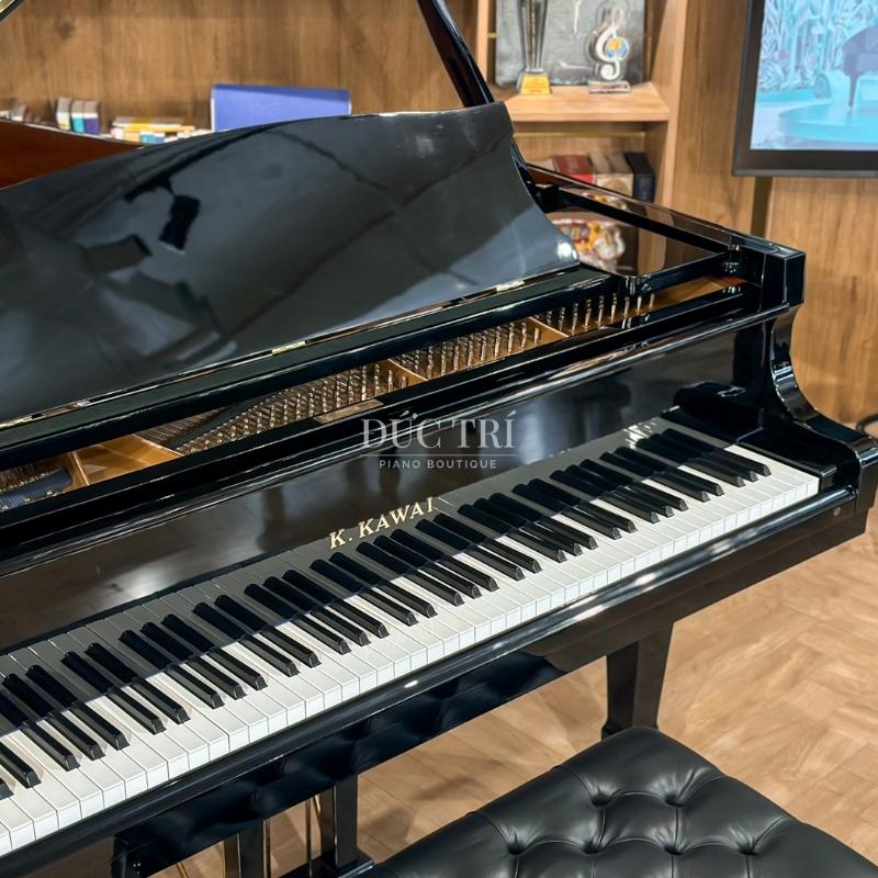 Kawai KG3D 15 Bàn phím và logo piano Kawai KG-3D