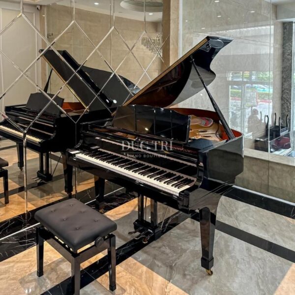 Góc cạnh đàn Kawai GS30