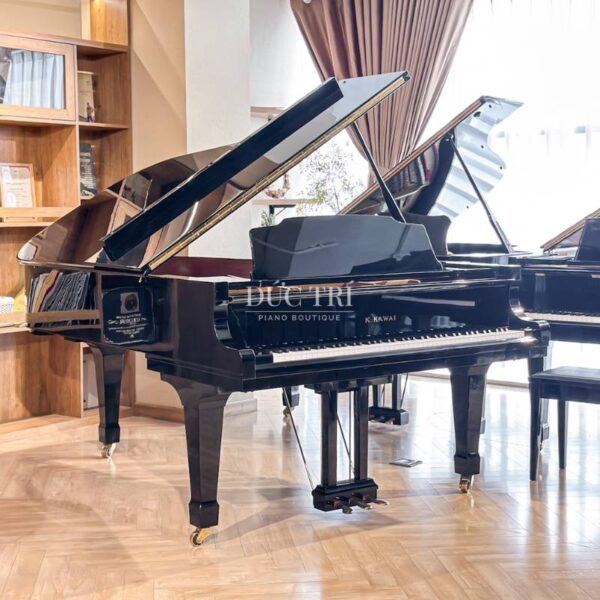 Phía trước đàn piano Kawai CA-60